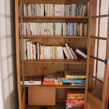 Fermette Francis A アパート ラプートロワ